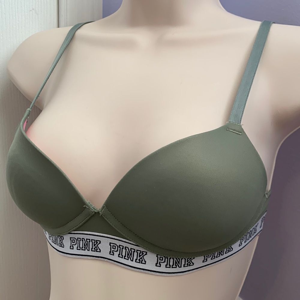 Victoria’s Secret PINK Wear Everywhere Wireless Push Up Bra 32A